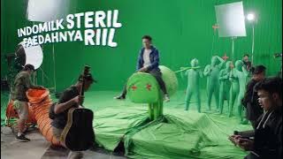 Indomilk Steril - Behind the Scene Ariel Naik Sapi