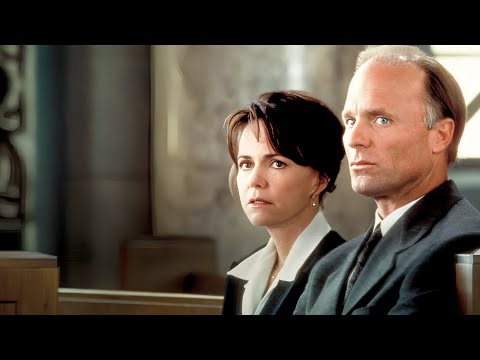 أم بتفقد بنتها في جريمة قتل ولما بيفشل القانون أنه يجيب لها حقها بتاخده هي بنفسها Eye For An Eye