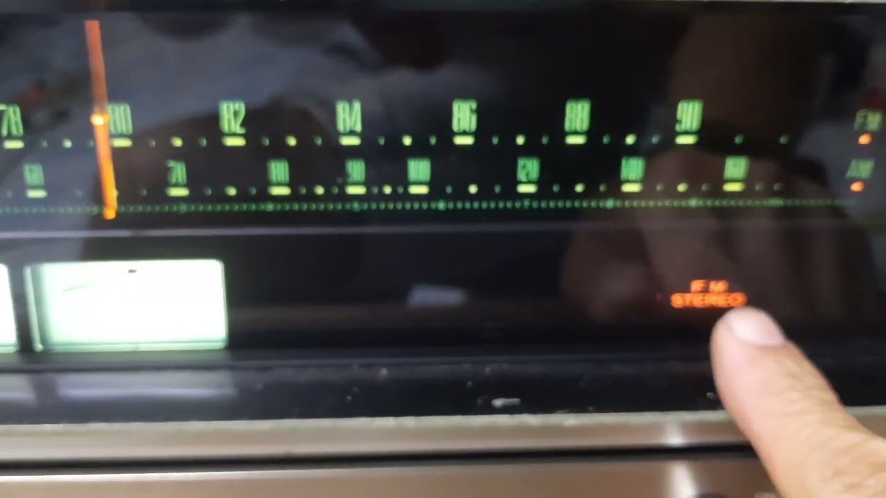 TRIO KT 4005 TUNER FM AM - YouTube