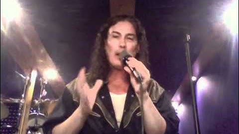 Live Mic Technique "Tips" for Singers