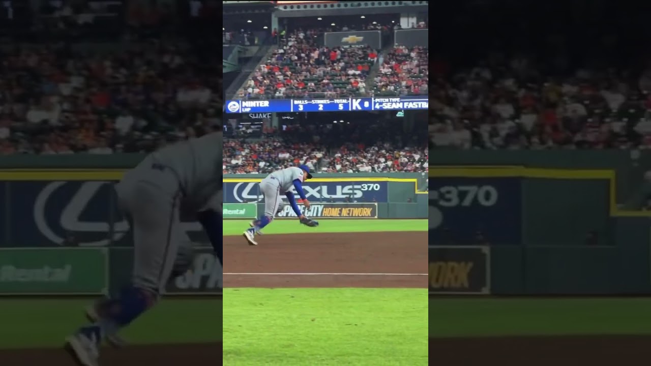 Mark Vientos looked smooth at third base! 