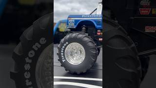 BURN OUT with EZtech BIGFOOT RC truck. #bigfoot4x4 #rctruck #monstertruck #27mhz