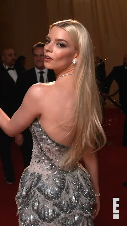 Download lagu #AnyaTaylorJoy gave us a masterclass on how to pose at the glambot. ✨ #Oscars #shorts