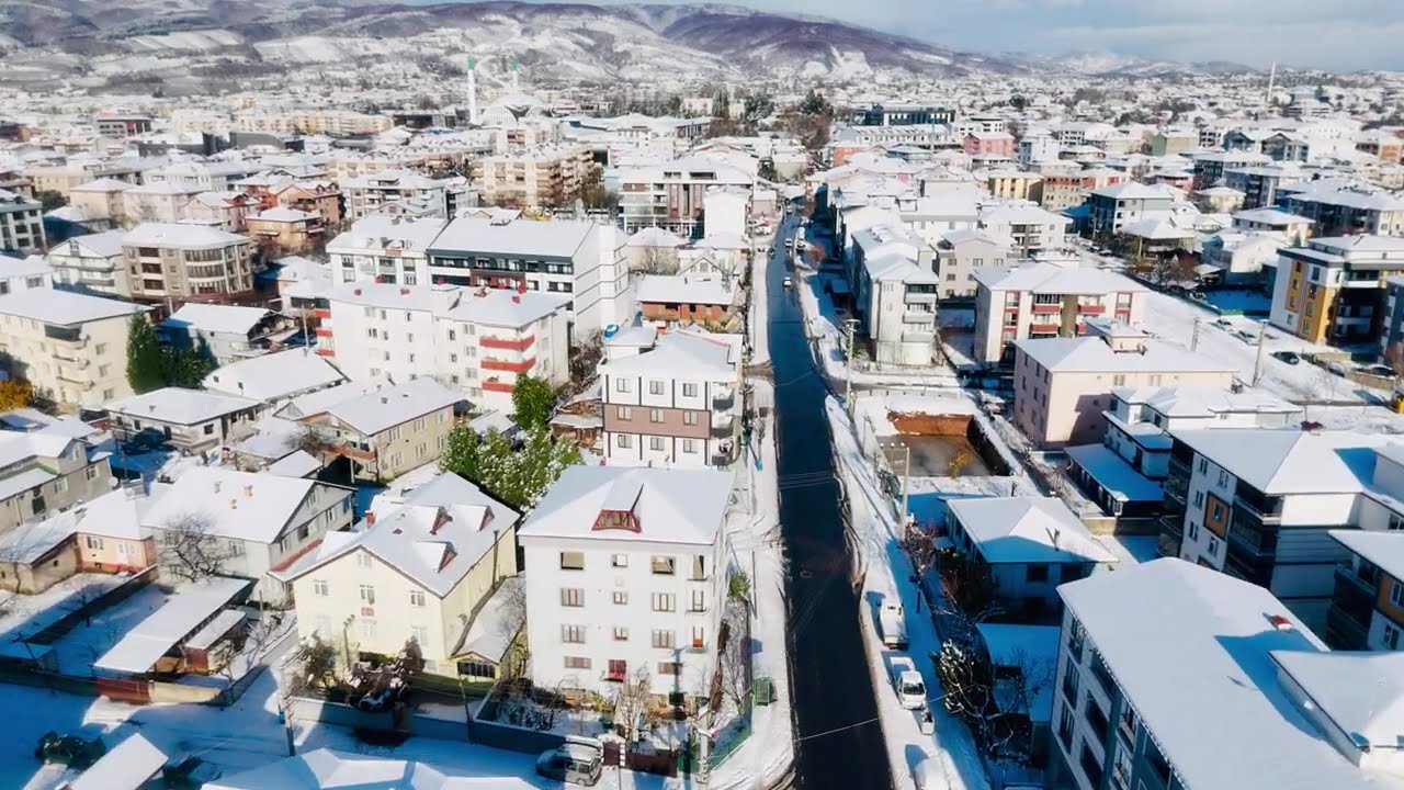 Yeni yılın ilk günü… Hendek beyaza büründü❄️Sessizlik, kar ve tertemiz bir başlangıç 🤍