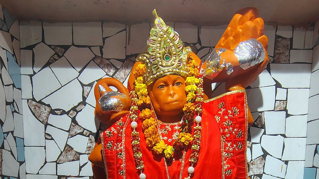 Lucky Kirtan party is live aa jao gurgaon side kirtan me 🥰