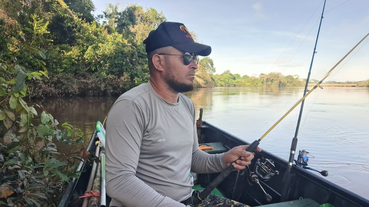 Caldo de peixe na hora no rio