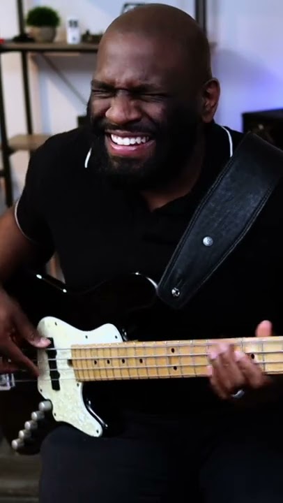 Funkiest Bass Groove 😖