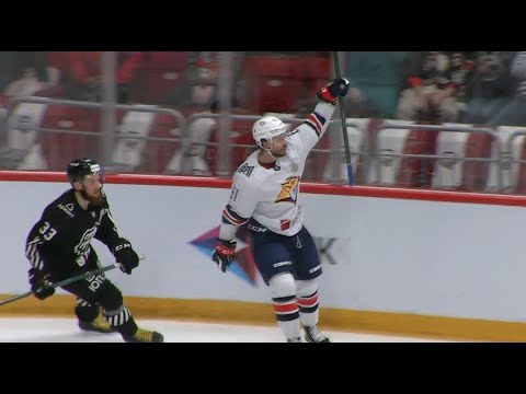 Maillet sick one-handed goal