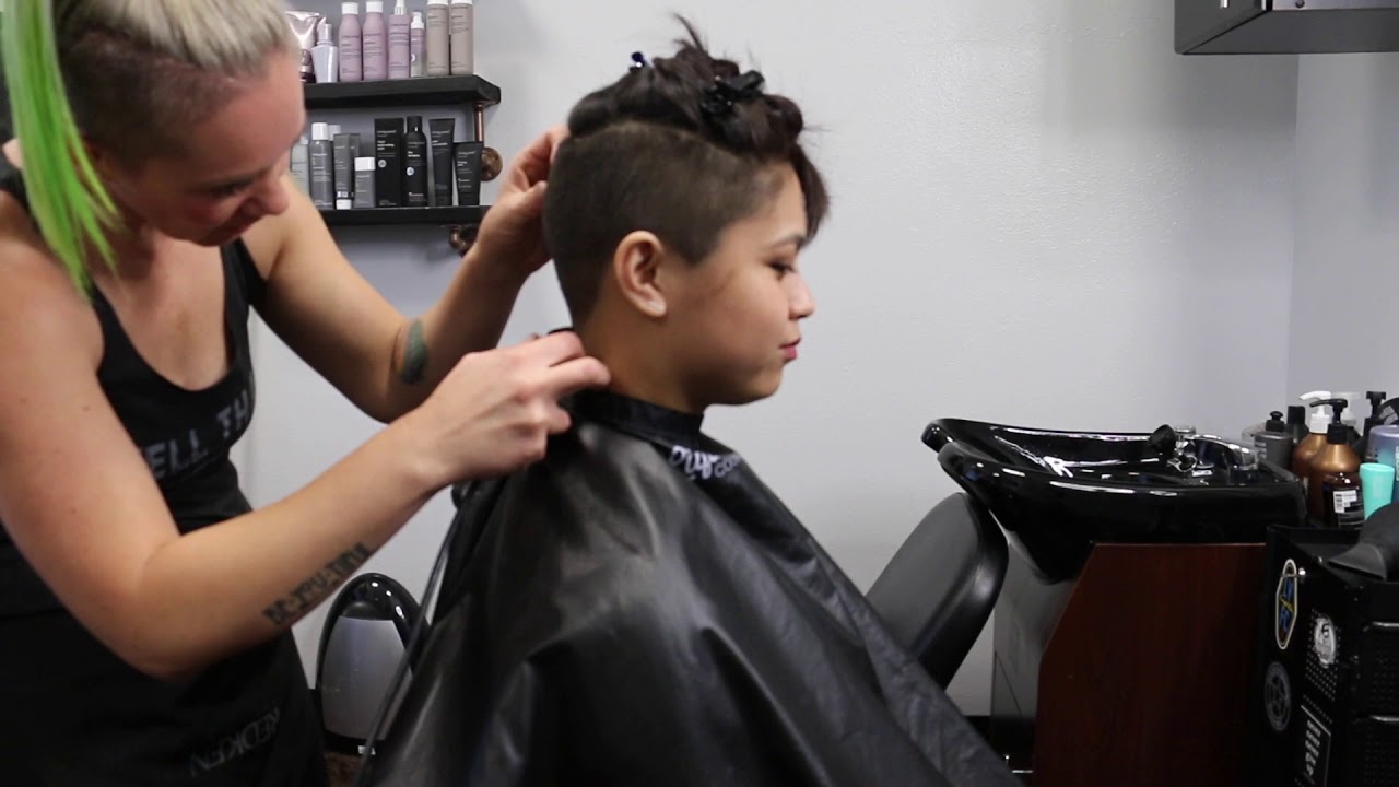 Jynelle LV (часть 2): Fauxhawk на Grad Student (YT Original)