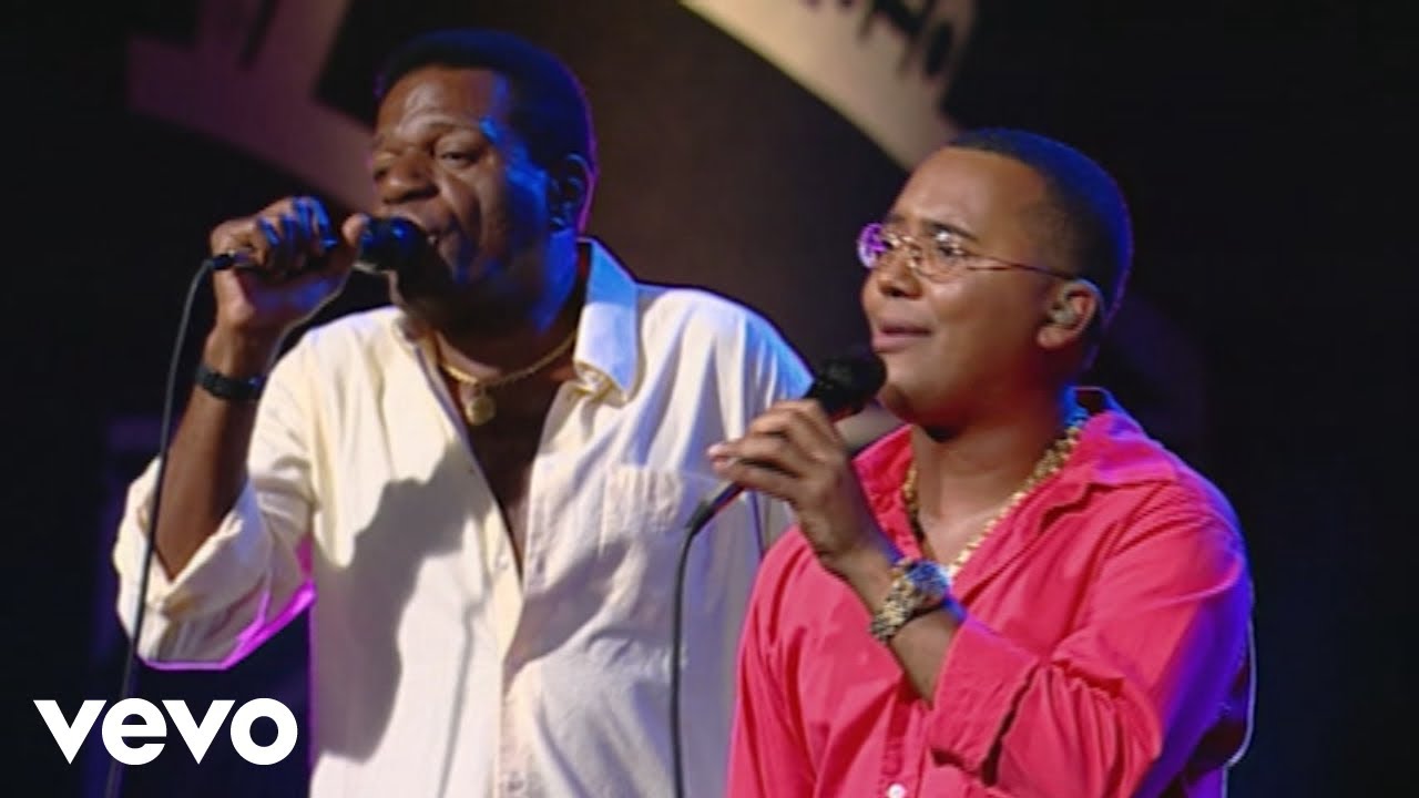 Dudu Nobre, Almir Guineto - Viola De Maçaranduba / Mocotó Com Pimenta (Ao Vivo) Dudu Nobre, Almir Guineto - Viola De Maçaranduba / Mocotó Com Pimenta (Ao Vivo)