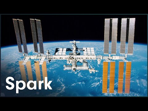 HUMANITY'S FLOATING OUTPOST IN THE COSMOS