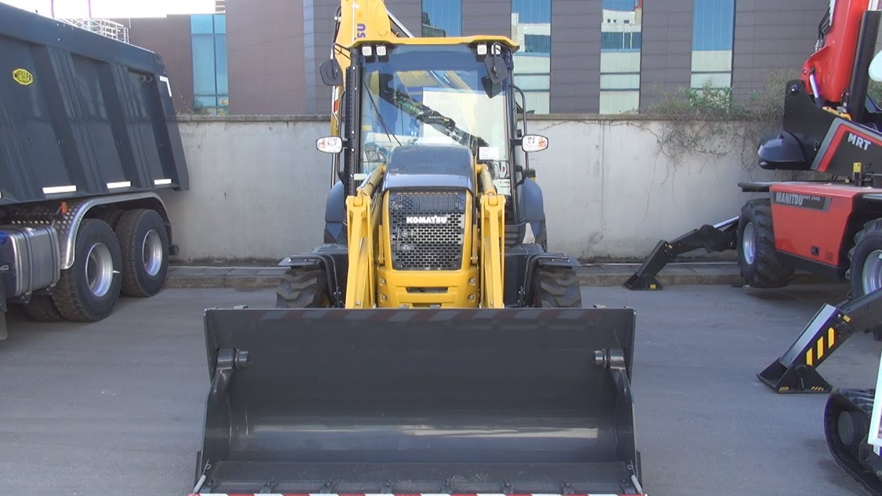 Komatsu WB93R-8E0 Backhoe Loader (2024) Exterior and Interior.