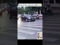 Magsuot kasi ng helmet para di habulin.#chasing #traffic #memes #reactionvideo #ctto #short