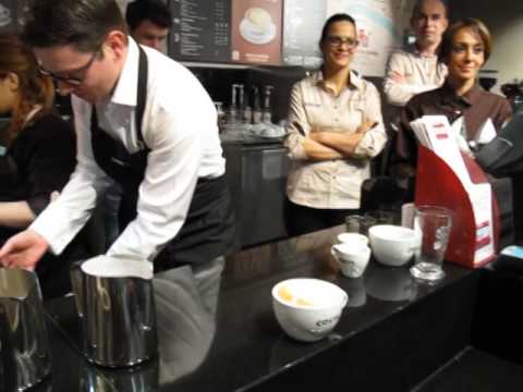 Latte Art de Costa Coffee