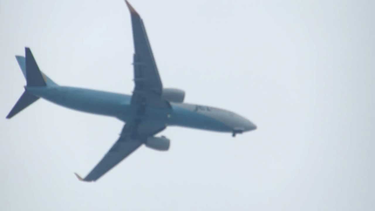 JetLite 738 Landing In Delhi