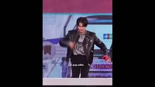 yeonjun dancing to 'maniac' by straykids #shorts #straykids #yeonjun #txt #soobin #beomgyu