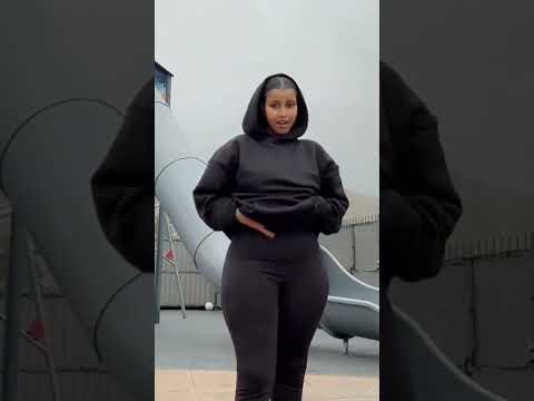 najma nashaad
