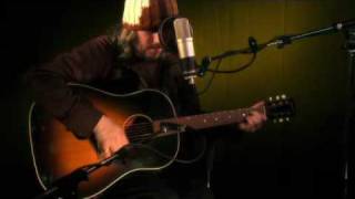 Badly Drawn Boy performs The Shining