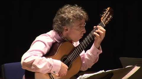 "Jeu de Paume" (2008) for Pipa and Guitar