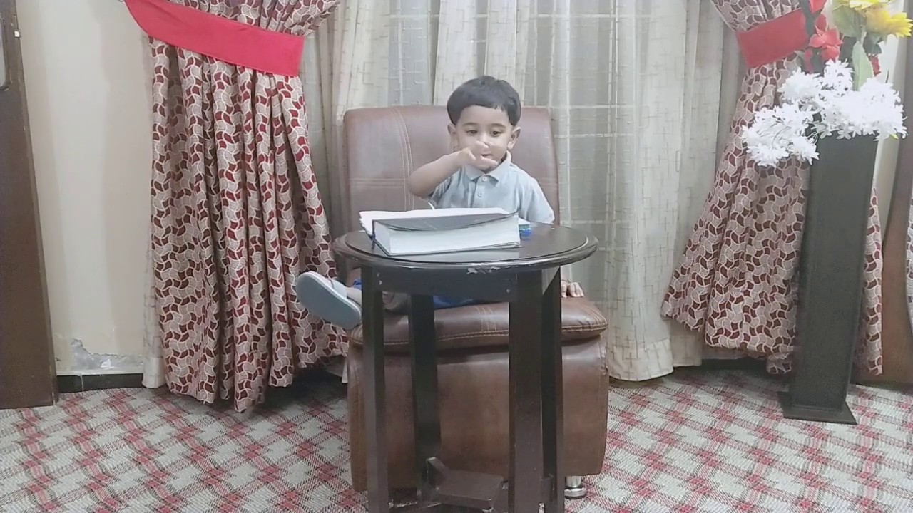 Baby Amos preaching.... Praise the Lord - YouTube