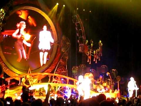 Sugarland & Sara Bareilles "Come On Eileen" 07-09-11