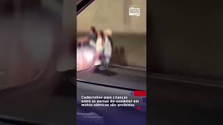 Cadeirinha em moto elétrica para criança é proibida #shorts