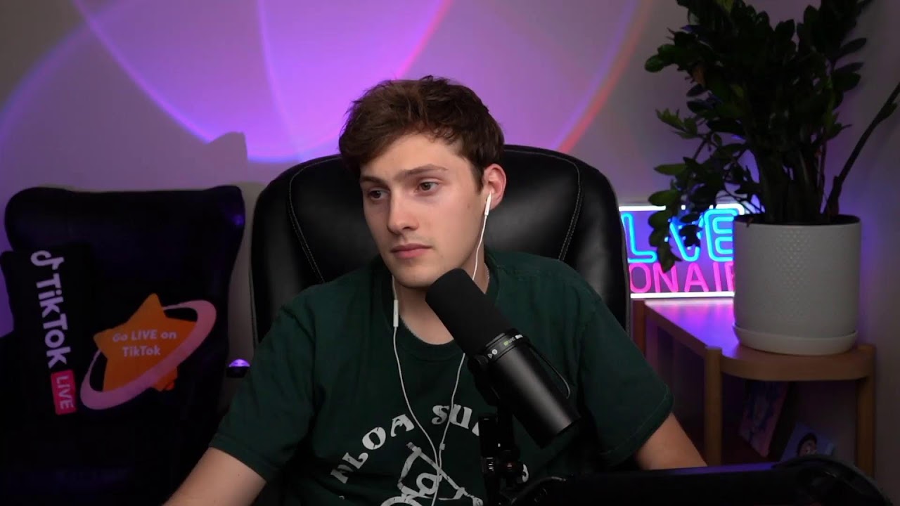 Parker Debates Trump supporters LIVE