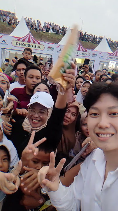 demiii apaaaa aku ketemu wilie salim guysss seneng bgt woyyy 🤭🤩
