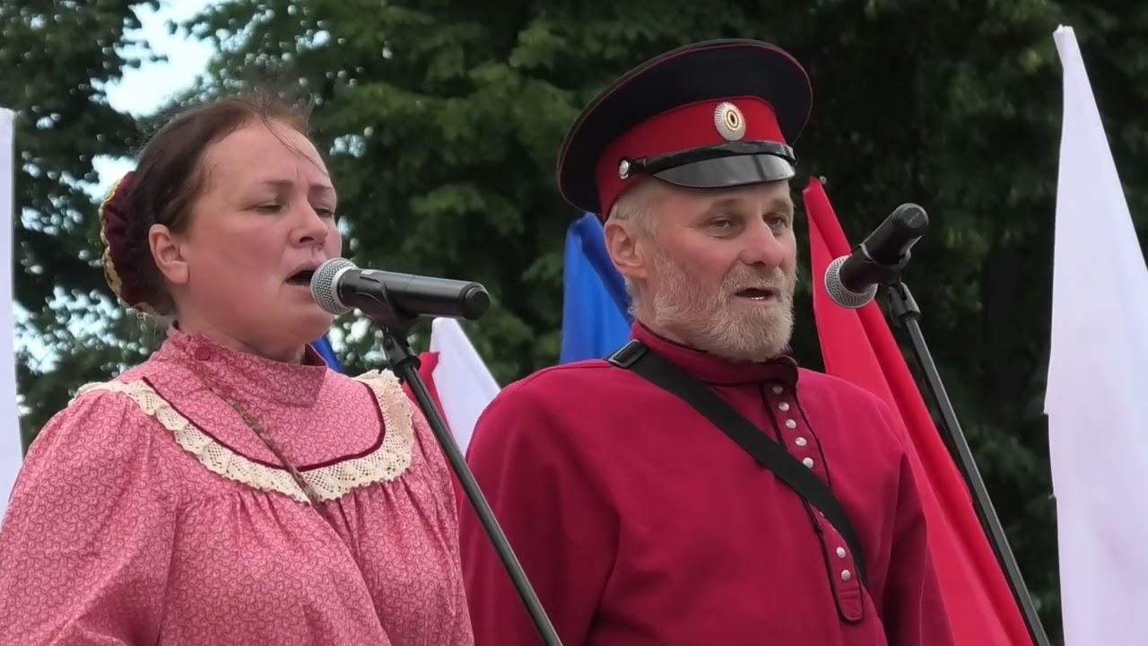 Виктор и Галина Аникеевы  Фестиваль традиционной казачьей культуры  Бердск, Западная Сибирь  2 июля