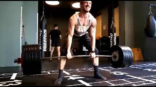 Tripple bodyweight deadlift. 185kg at 61kg bodyweight. RAW! No belt, no straps, no shoes.