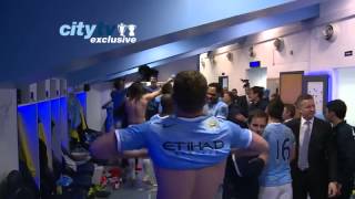 Manchester City, May 2014 Premier League, Champions dressing room / Celebración en camarin Mayo HD