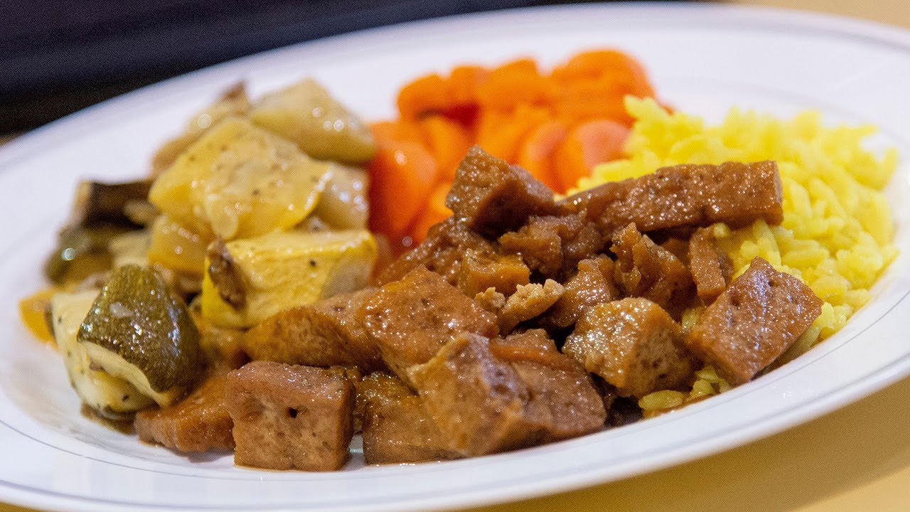 Here's how college students can maintain a healthy diet - YouTube