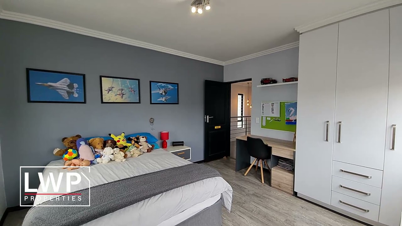 3 Bedroom House in Woodlands Estate, Barbeque Downs, Midrand