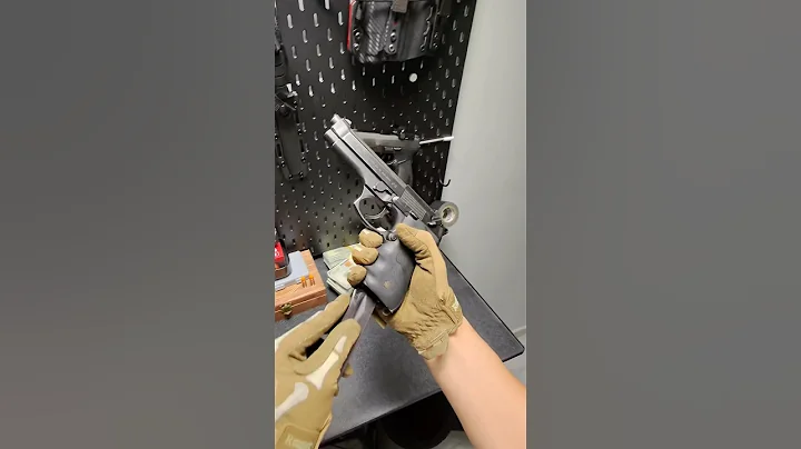 Whats your favorite everyday carry? #pewpew #airsoft #2astrong #pewpewlife #cod #warzone #edc