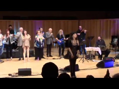 saludo final presentación Autora , María José Demare y sus invitados