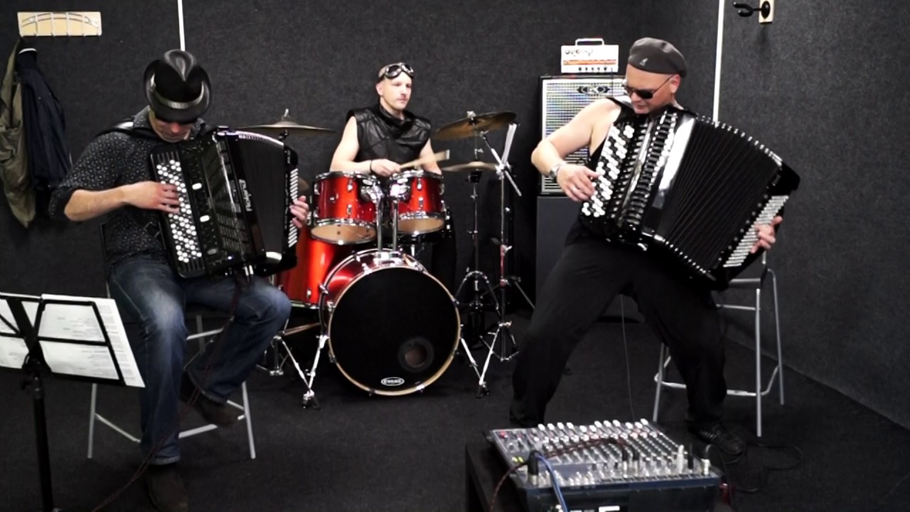 IRON MAIDEN THE TROOPER COVER BY 2 ACCORDIONS AND DRUMS
