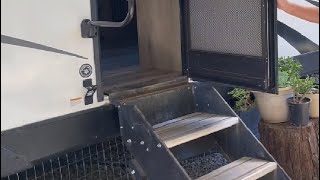 Lippert Solid Step 26 Quad Manual RV Step Assembly, Aluminum and Steel, Anti Slip Steps Review