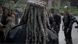 Video thumbnail of "The Walking Dead - Season 8 OST - 8.04 - 01: We Are One"