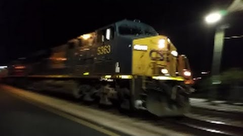 [CSX]5383 ES40DC & AC44CW Leads Q031-06 @ Track Speed With Long Train Headed SB With Killer Hornshow