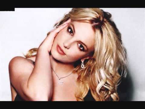 Wideo: Britney Spears Przyciemniła Włosy; Spójrz Na Jego Przemianę