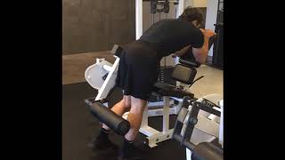 1-Leg Standing Leg Curl on Leg Extension Machine