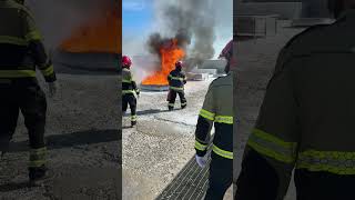 Vigili del Fuoco: corso incendi di idrocarburi e incendi in ambiente confinato #firefighter
