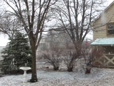 Rain changing to snow - YouTube