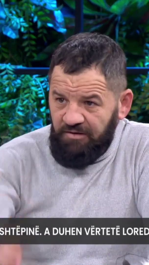 Duheshin ftuar apo jo Laerti dhe Rozana në dasmën e Jozit me Loredanën?