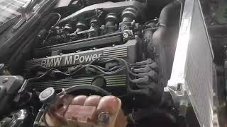 BMW M5 S38 engine sounds so insanely good without mufflers