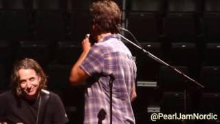 Girl proposes to a guy - Pearl Jam