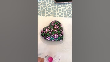 Big heart stones. Painting class #painting #class #art #heart #love #cute #newcastle #class #fun