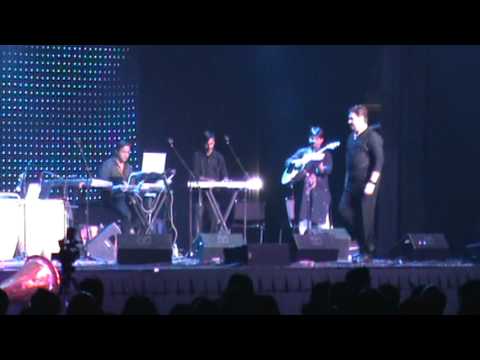Chand Sitare Phool Aur Khushbu.....by Kumar Sanu