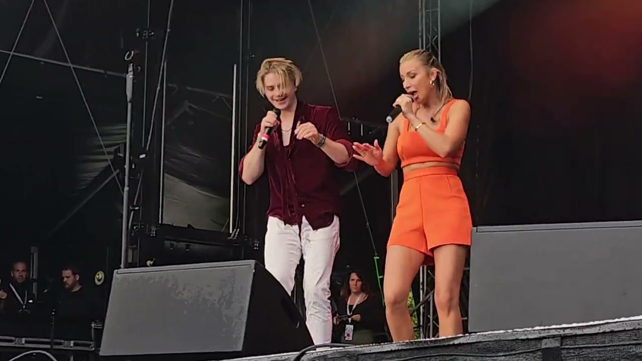 Vincent Gross & Anna Carina Woitschack Mumbai (Live am 05.08.2023 