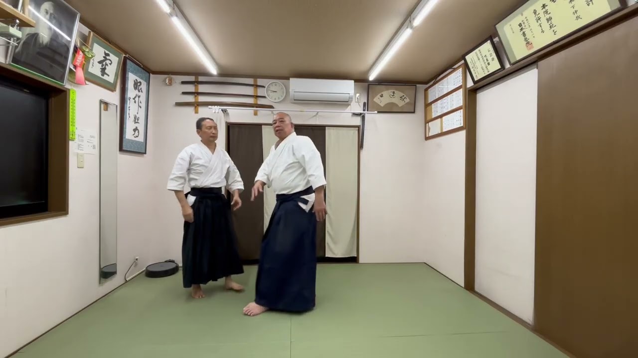 #合気道 #諸手取り呼吸投げ